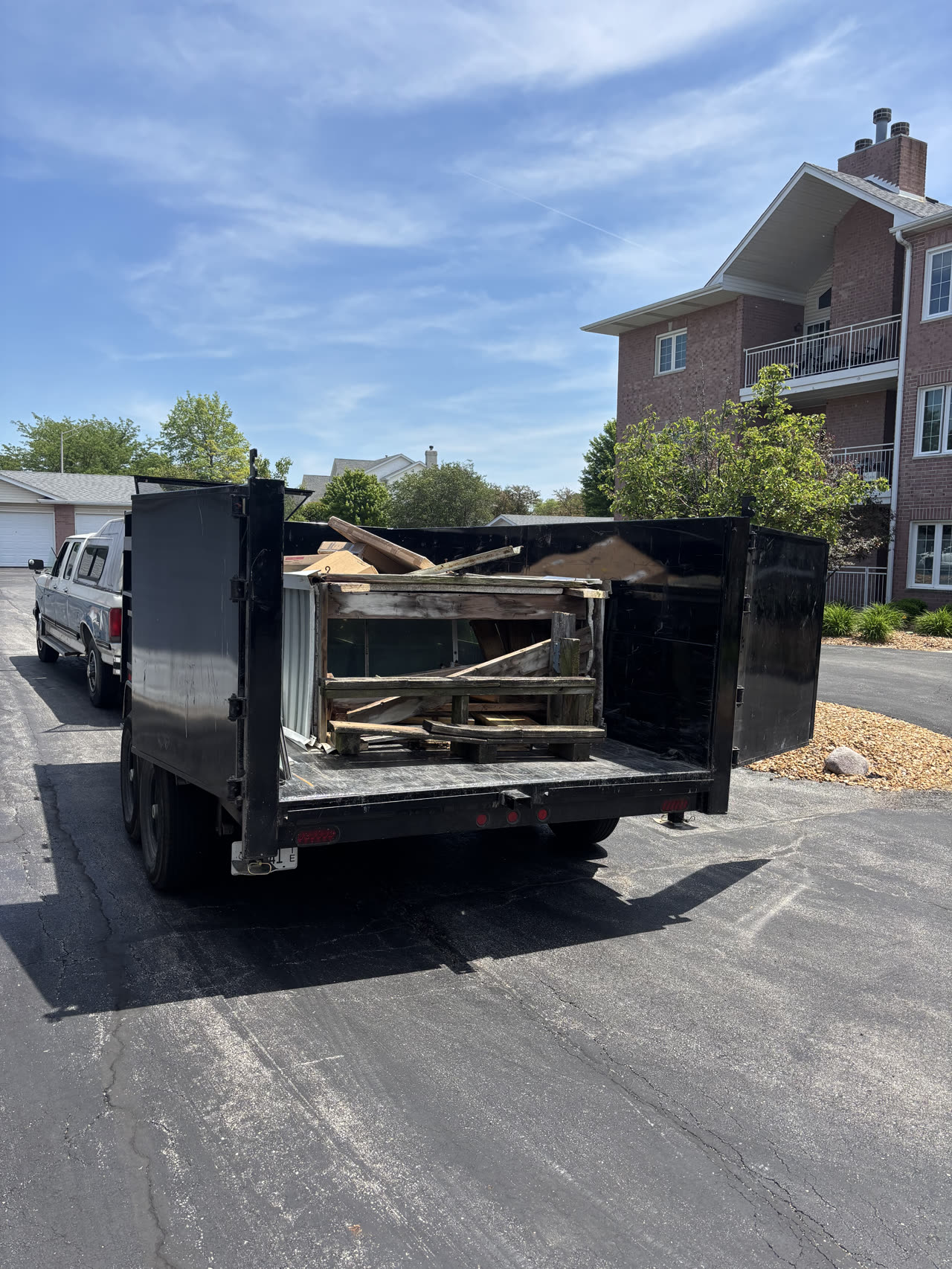 JYD truck serving Chicagoland